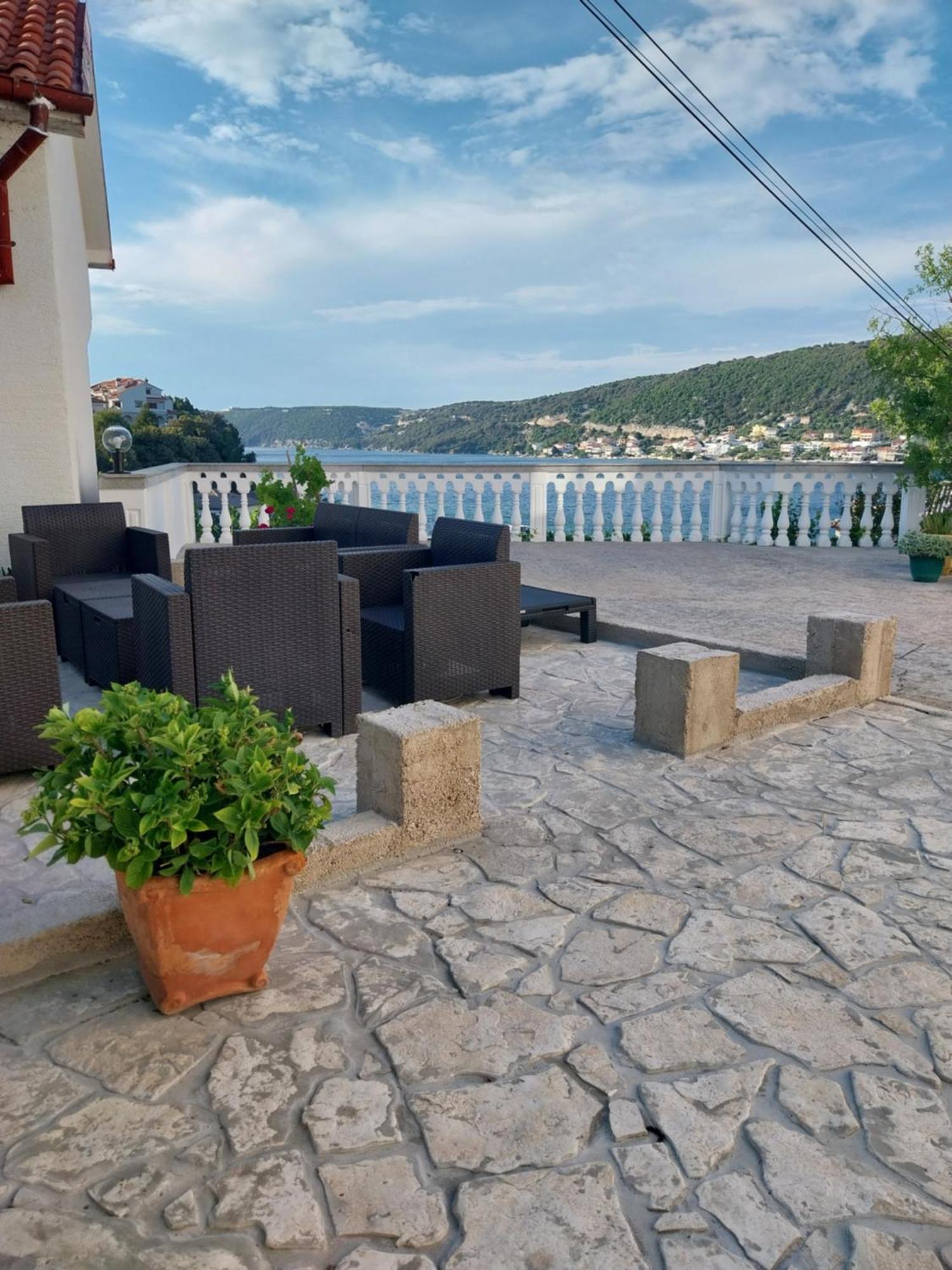 Ljubica Apartments And Rooms Supetarska Draga Dış mekan fotoğraf