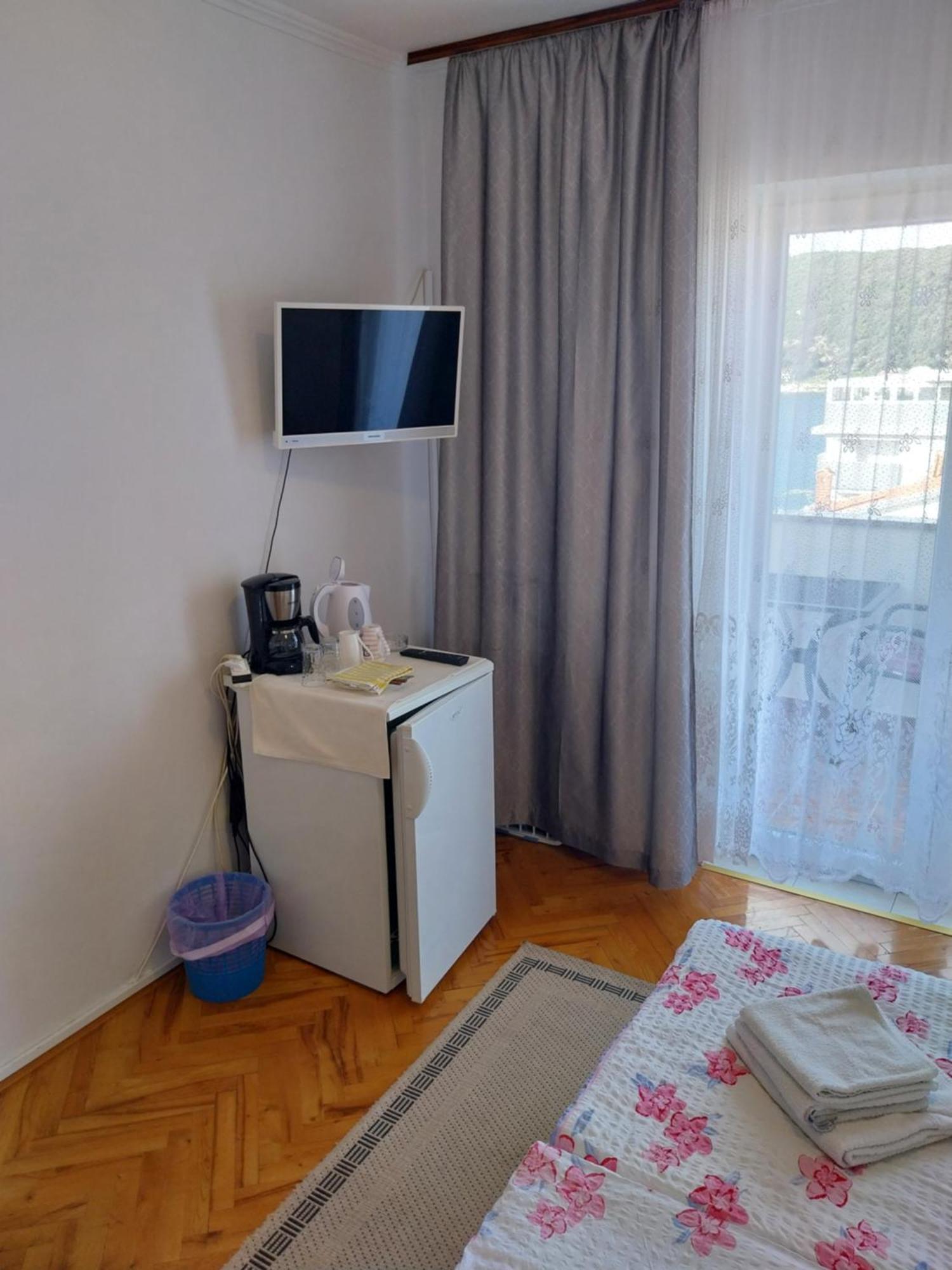 Ljubica Apartments And Rooms Supetarska Draga Dış mekan fotoğraf