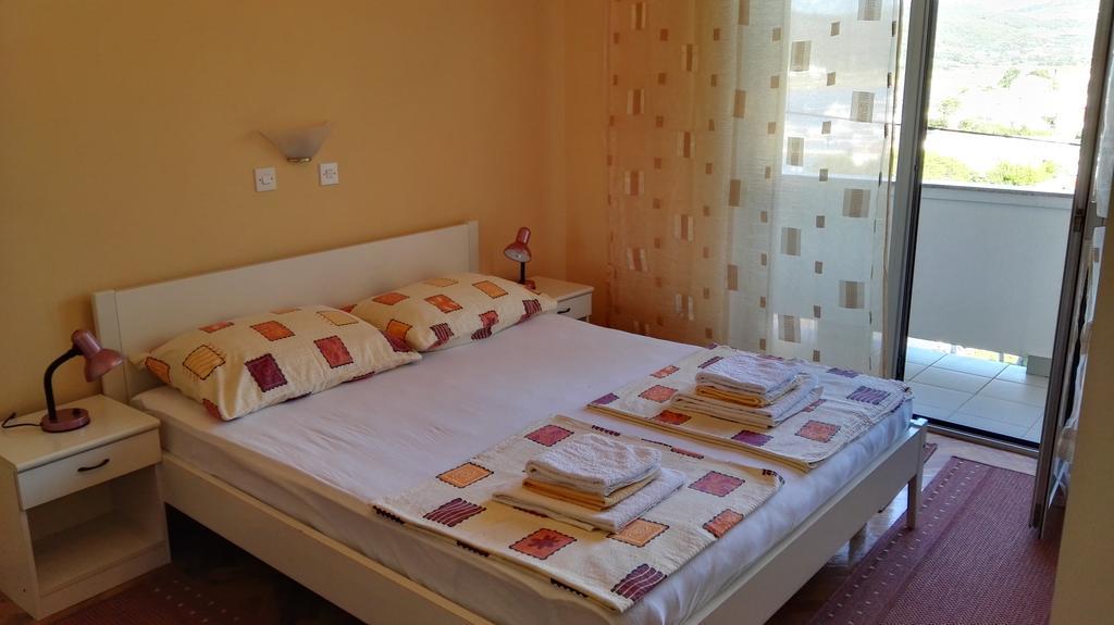 Ljubica Apartments And Rooms Supetarska Draga Dış mekan fotoğraf